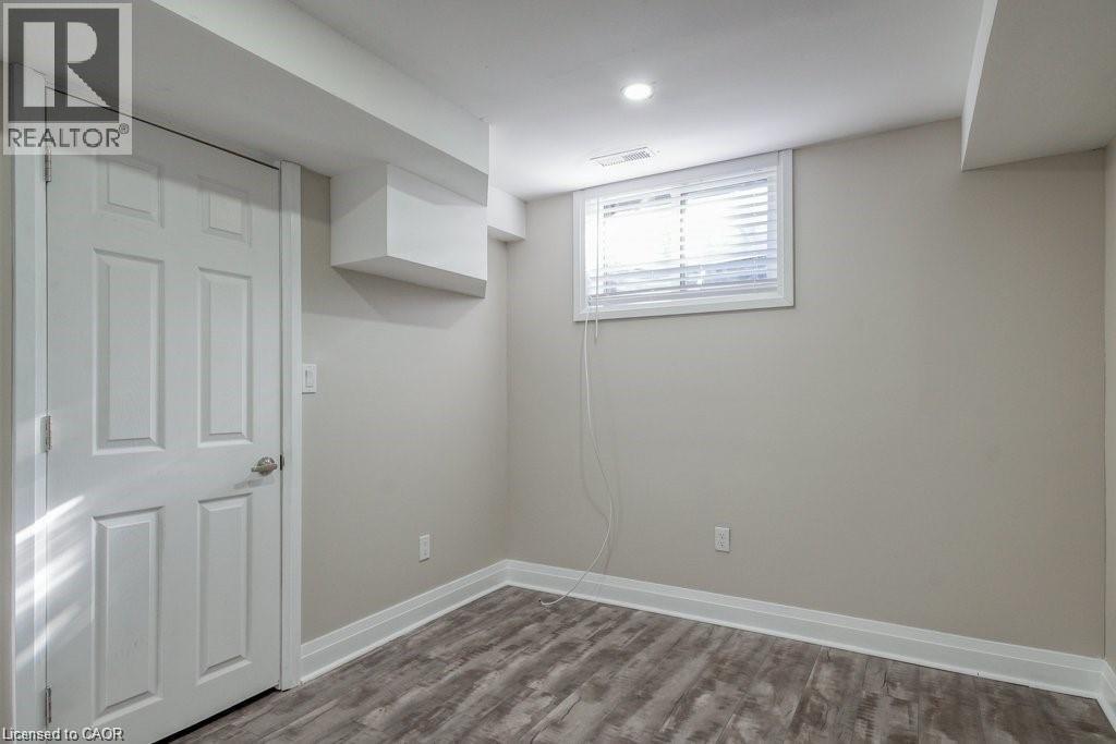 57 Chestnut Street, Kitchener, Ontario  N2H 1T7 - Photo 9 - 40804609