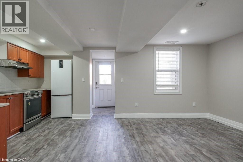 57 Chestnut Street, Kitchener, Ontario  N2H 1T7 - Photo 4 - 40804609