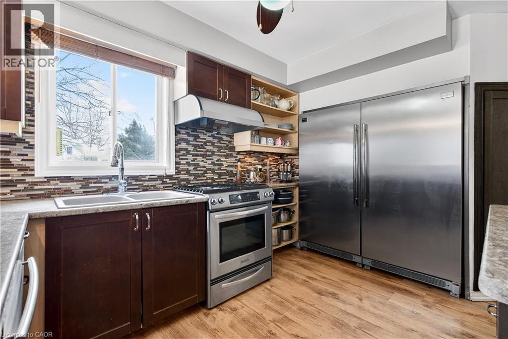 2 Evergreen Court, Brantford, Ontario  N3T 6J5 - Photo 15 - 40807107