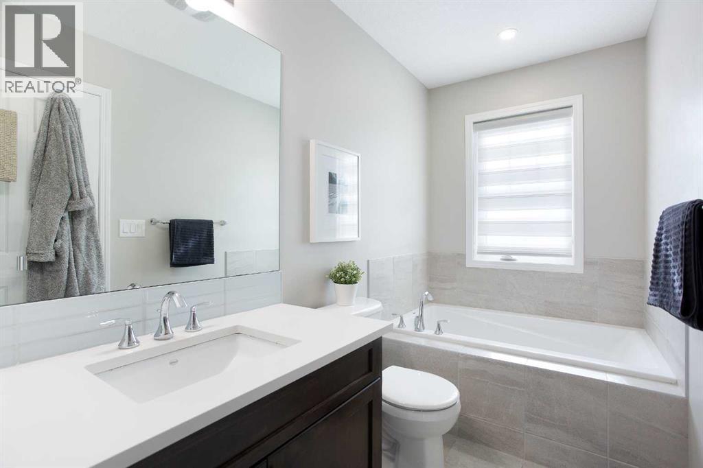 2 Osborne Common Sw, Airdrie, Alberta  T4B 1R5 - Photo 26 - A2287926