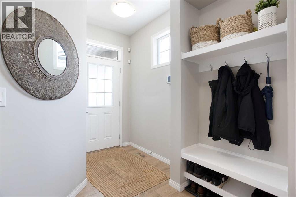 2 Osborne Common Sw, Airdrie, Alberta  T4B 1R5 - Photo 3 - A2287926