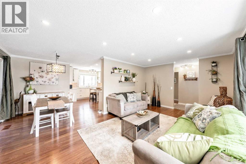 804 68 Avenue Nw, Calgary, Alberta T2K 0N1 - Photo 5 - A2289620