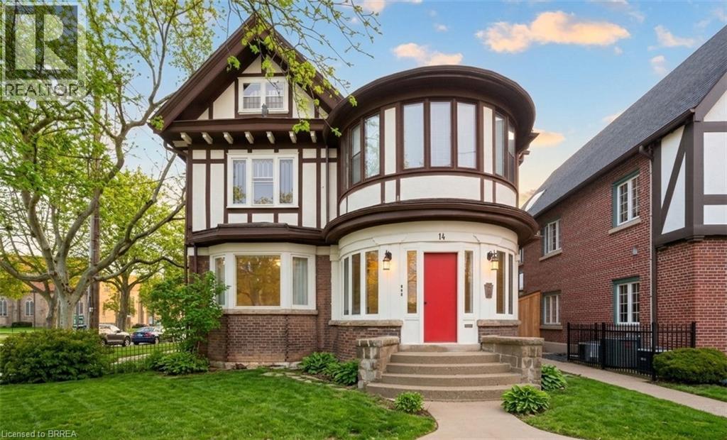 14 WELLINGTON Street, brantford, Ontario