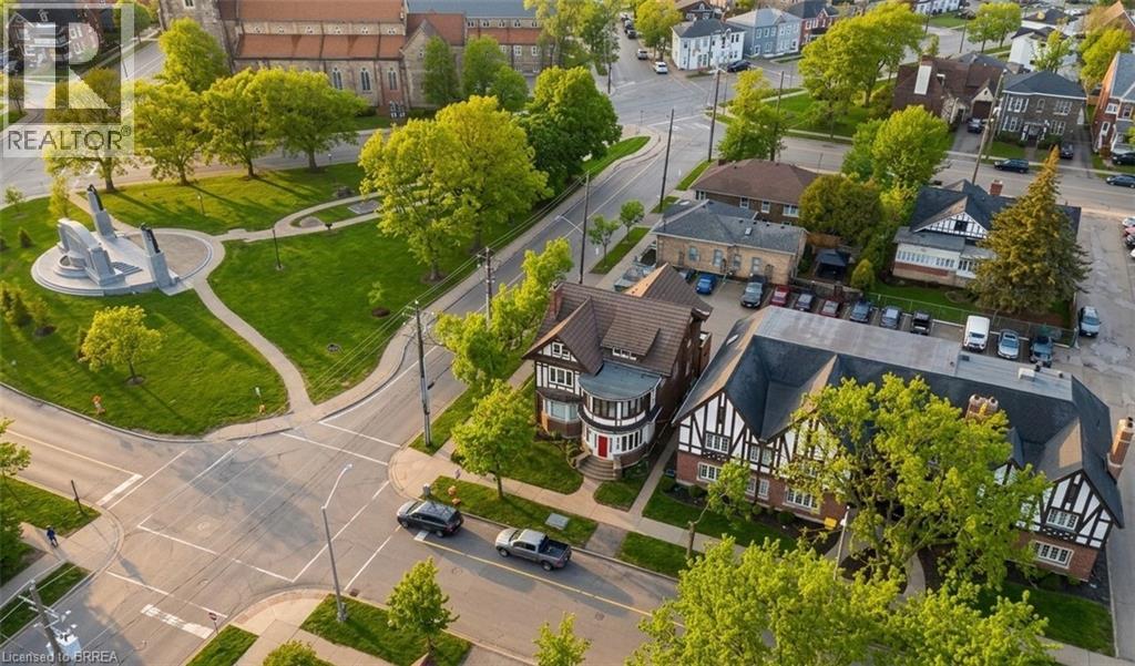 14 Wellington Street, Brantford, Ontario  N3T 2L4 - Photo 2 - 40807691