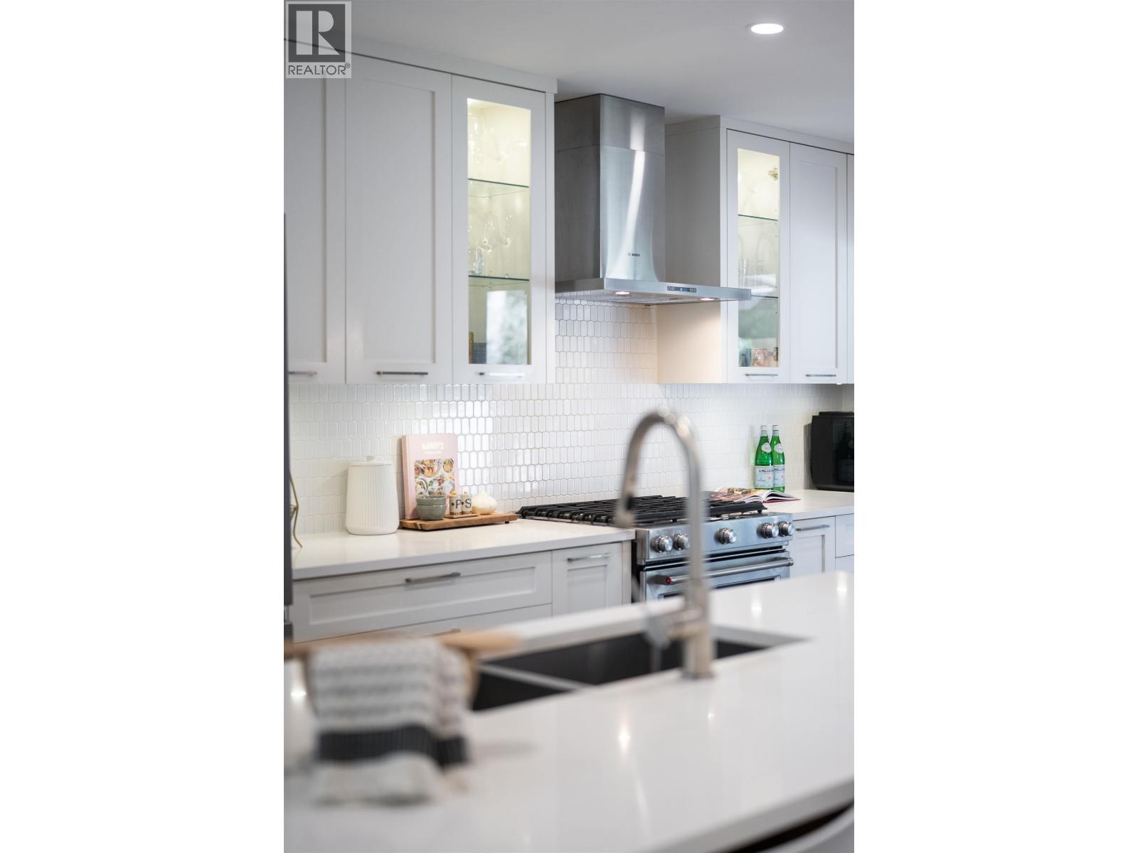 3981 Lynn Valley Road, North Vancouver, British Columbia  V7K 2T1 - Photo 10 - R3094512