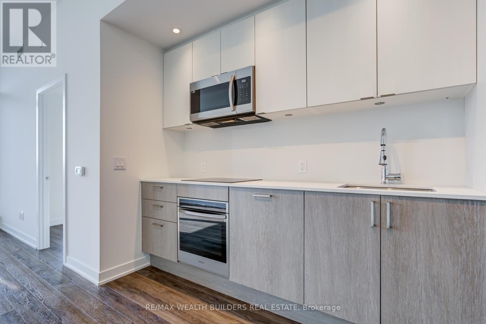 4209 - 1928 Lake Shore Boulevard W, Toronto, Ontario  M6S 0B1 - Photo 11 - W12833302