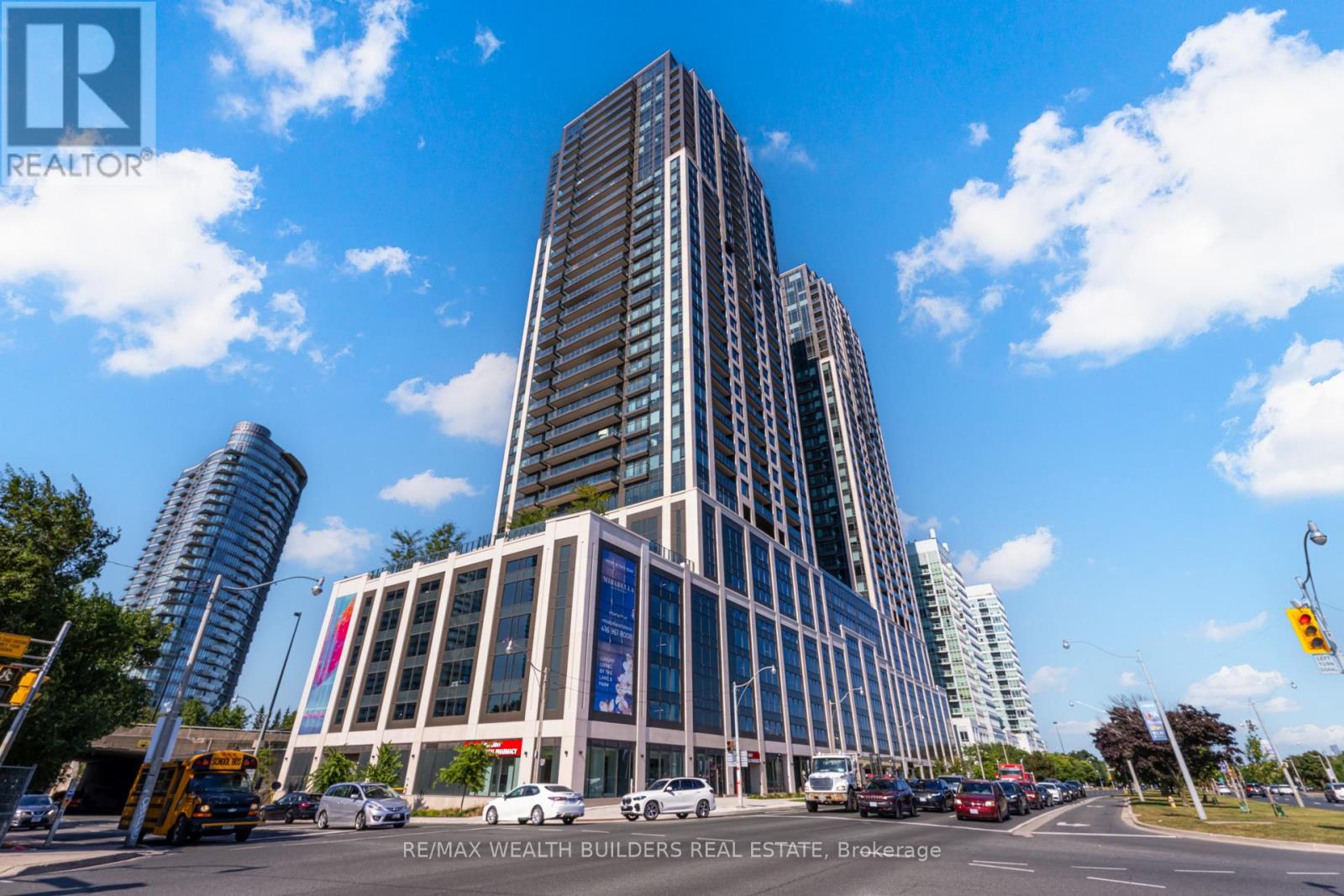 4209 - 1928 Lake Shore Boulevard W, Toronto, Ontario  M6S 0B1 - Photo 2 - W12833302