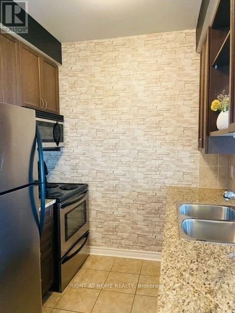 1208 - 2391 Central Park Drive, Oakville, Ontario  L6H 0E4 - Photo 6 - W12833314