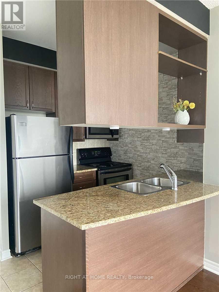 1208 - 2391 Central Park Drive, Oakville, Ontario  L6H 0E4 - Photo 8 - W12833314