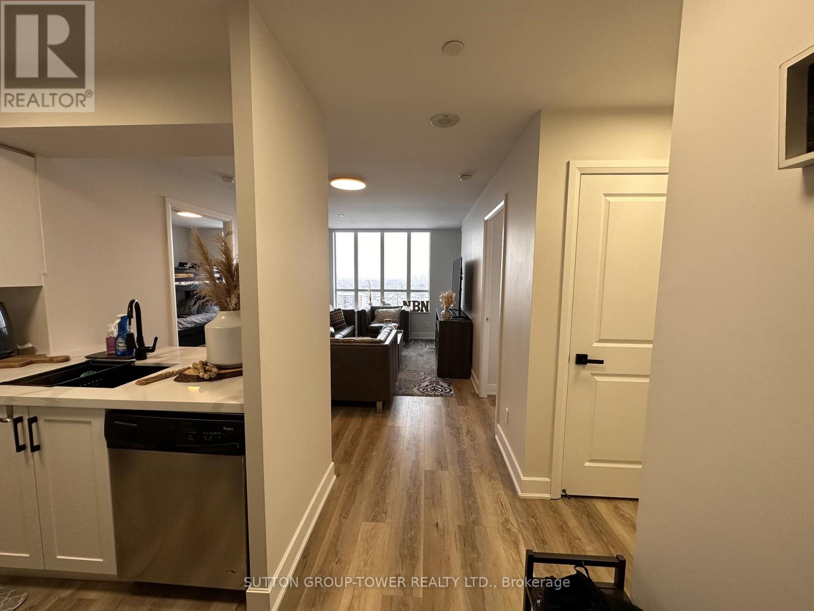 2525 - 2 Eva Road, Toronto, Ontario  M9C 0A9 - Photo 2 - W12833378