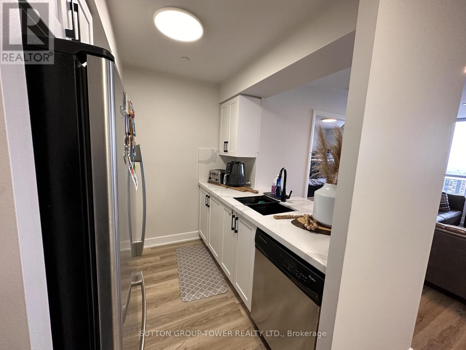 2525 - 2 Eva Road, Toronto, Ontario  M9C 0A9 - Photo 8 - W12833378