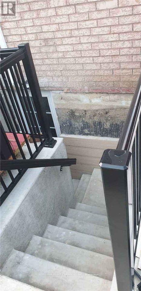 163 Cresthaven Road, Brampton, Ontario  L7A 1H5 - Photo 13 - W12833382