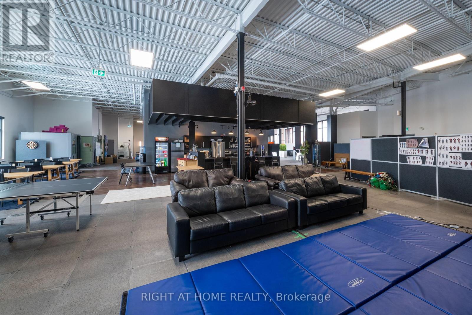 2nd Floor - 772 Dovercourt Road, Toronto, Ontario  M6H 4C9 - Photo 7 - W12833396