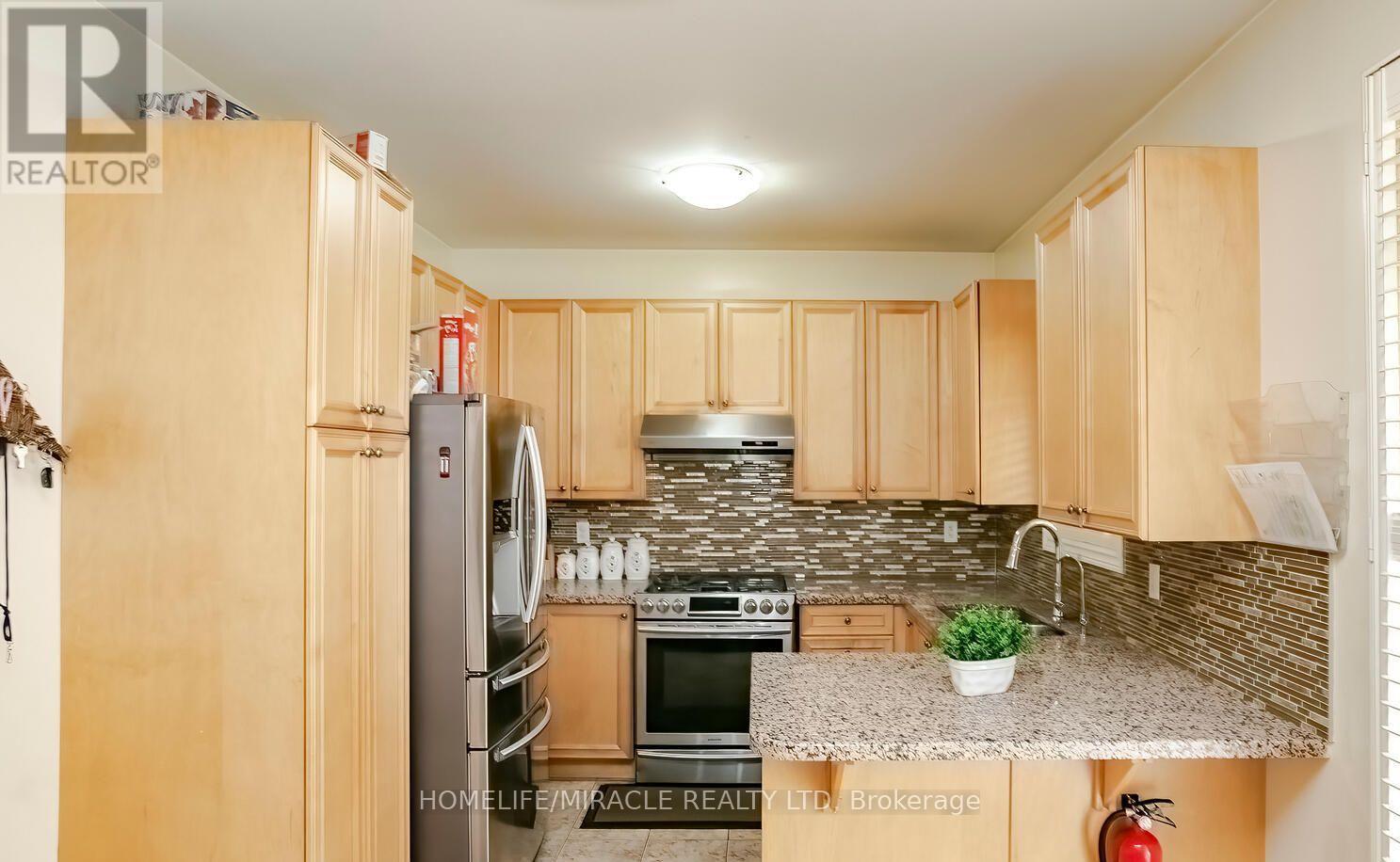 1 Buckler Street, Brampton, Ontario  L6R 0H4 - Photo 11 - W12833446