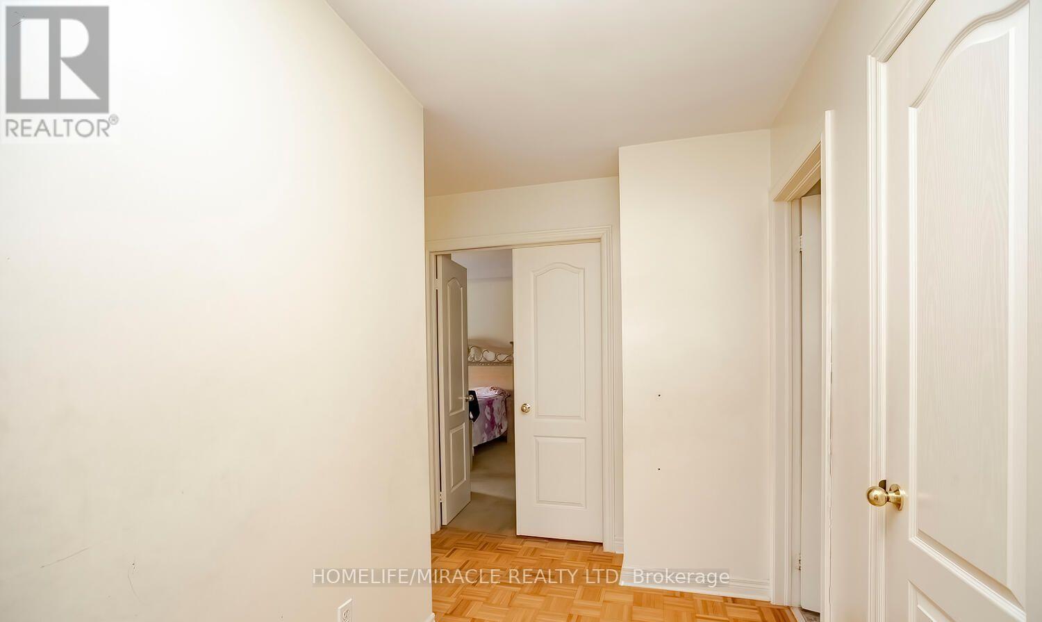 1 Buckler Street, Brampton, Ontario  L6R 0H4 - Photo 17 - W12833446