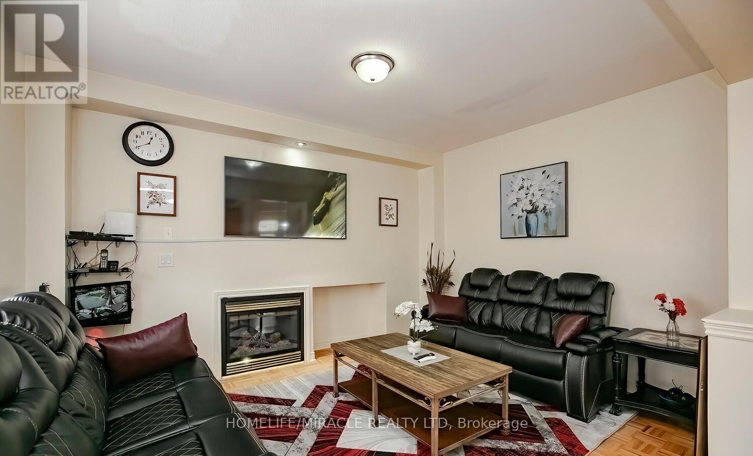 1 Buckler Street, Brampton, Ontario  L6R 0H4 - Photo 8 - W12833446