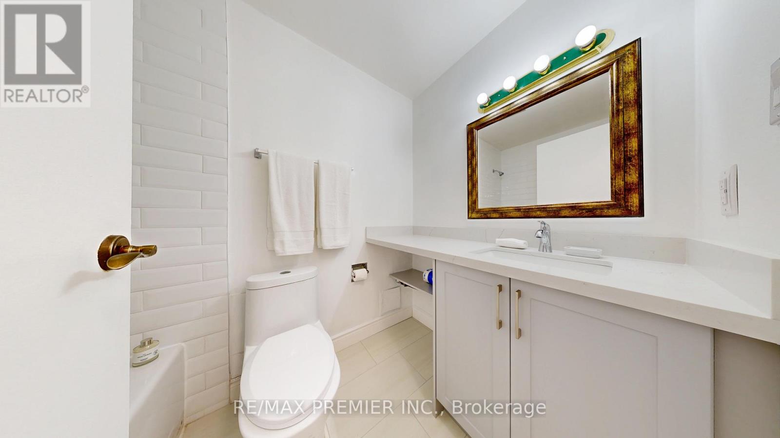 1607 - 238 Albion Road, Toronto, Ontario  M9W 6A7 - Photo 38 - W12833454