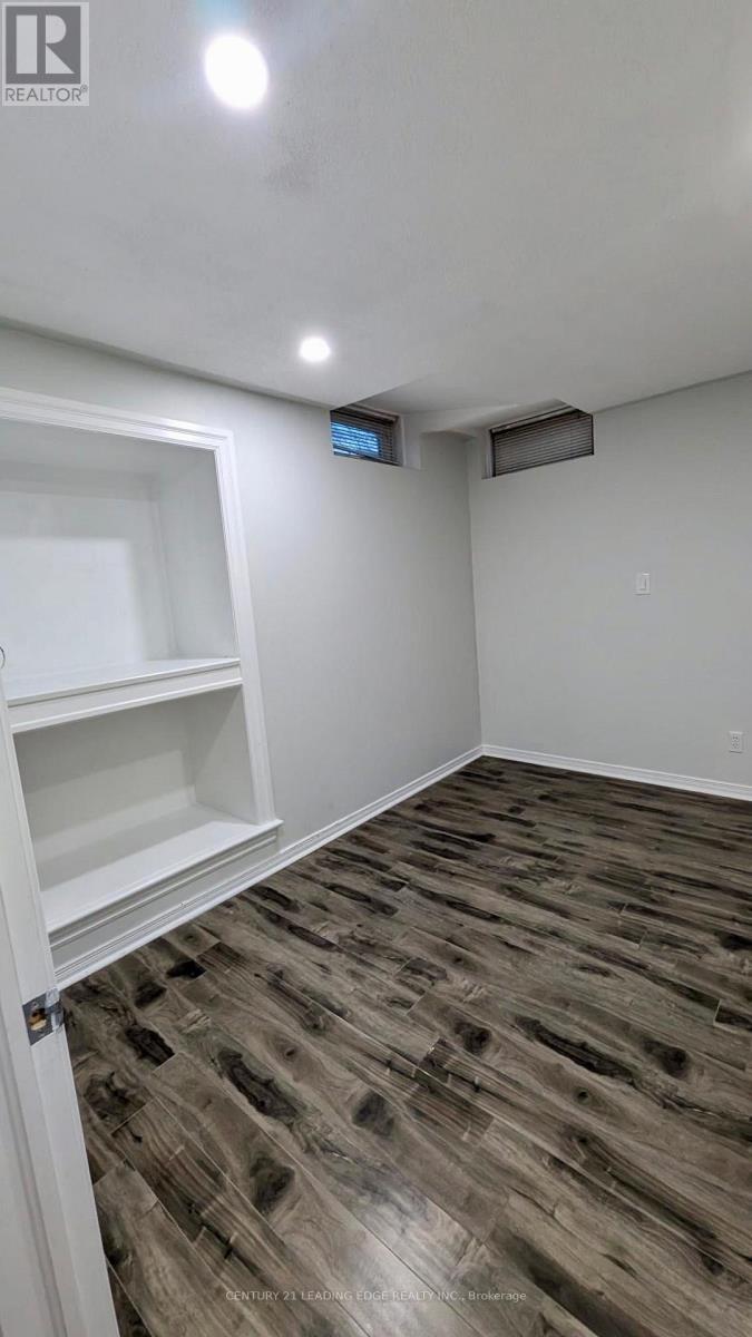 Bsmnt - 6 Honeybee Drive, Brampton, Ontario  L6R 3C6 - Photo 9 - W12833476