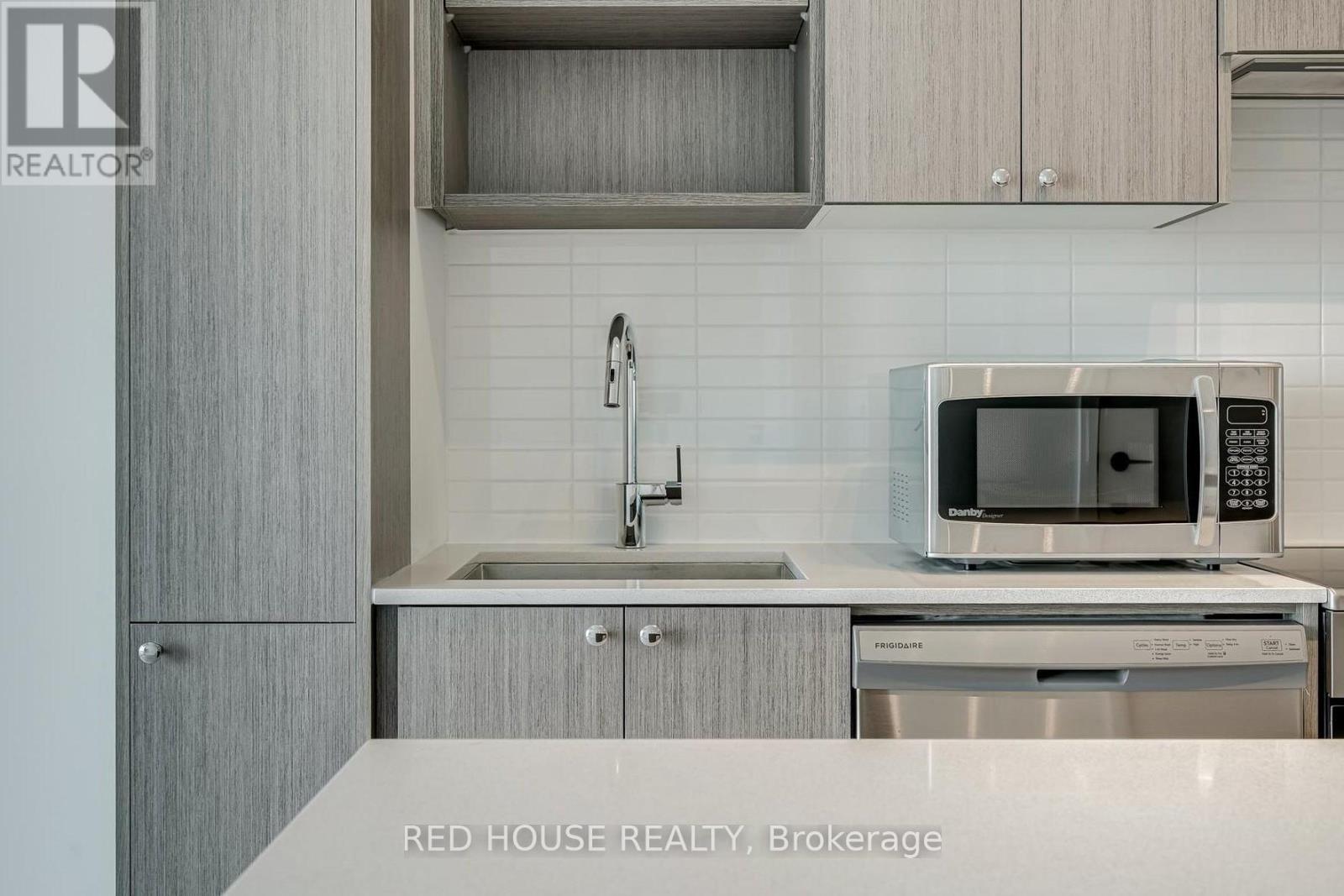 502 - 50 George Butchart Drive, Toronto, Ontario  M3M 2H3 - Photo 11 - W12833484