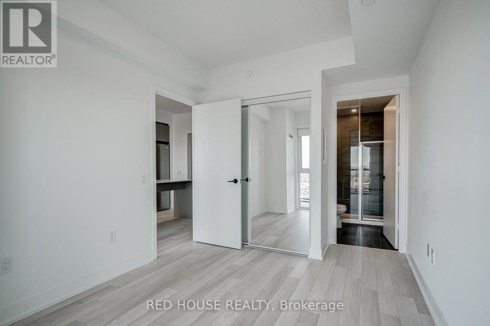 502 - 50 George Butchart Drive, Toronto, Ontario  M3M 2H3 - Photo 19 - W12833484