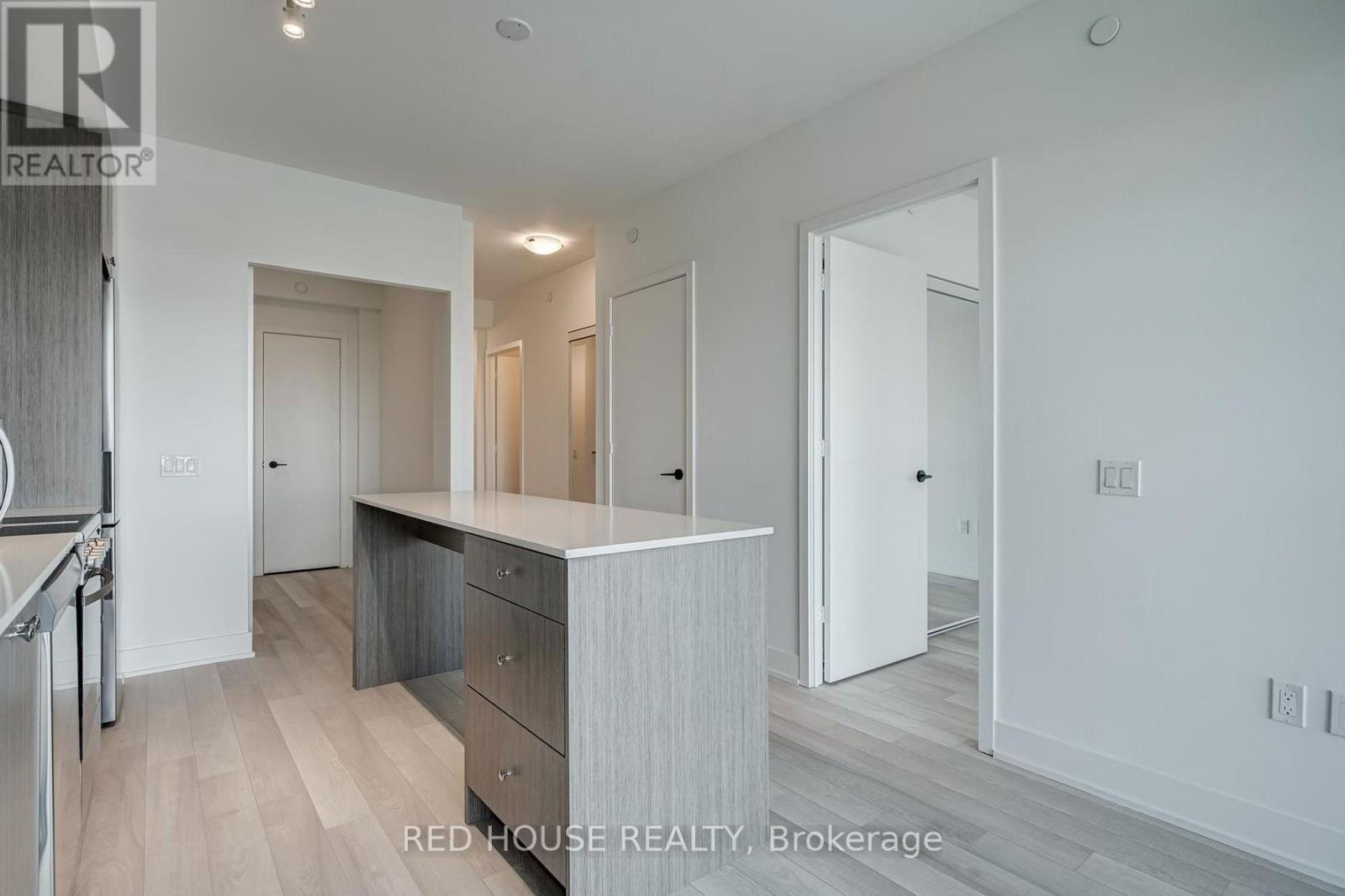 502 - 50 George Butchart Drive, Toronto, Ontario  M3M 2H3 - Photo 7 - W12833484