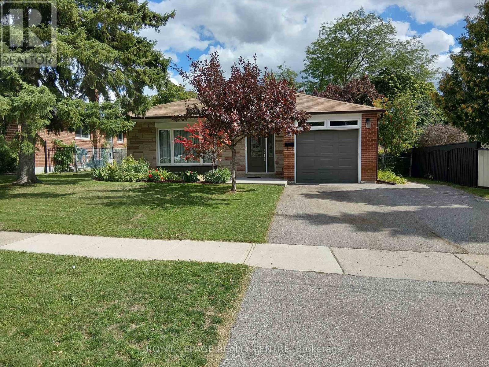 35 AINTREE CRESCENT, Brampton, Ontario