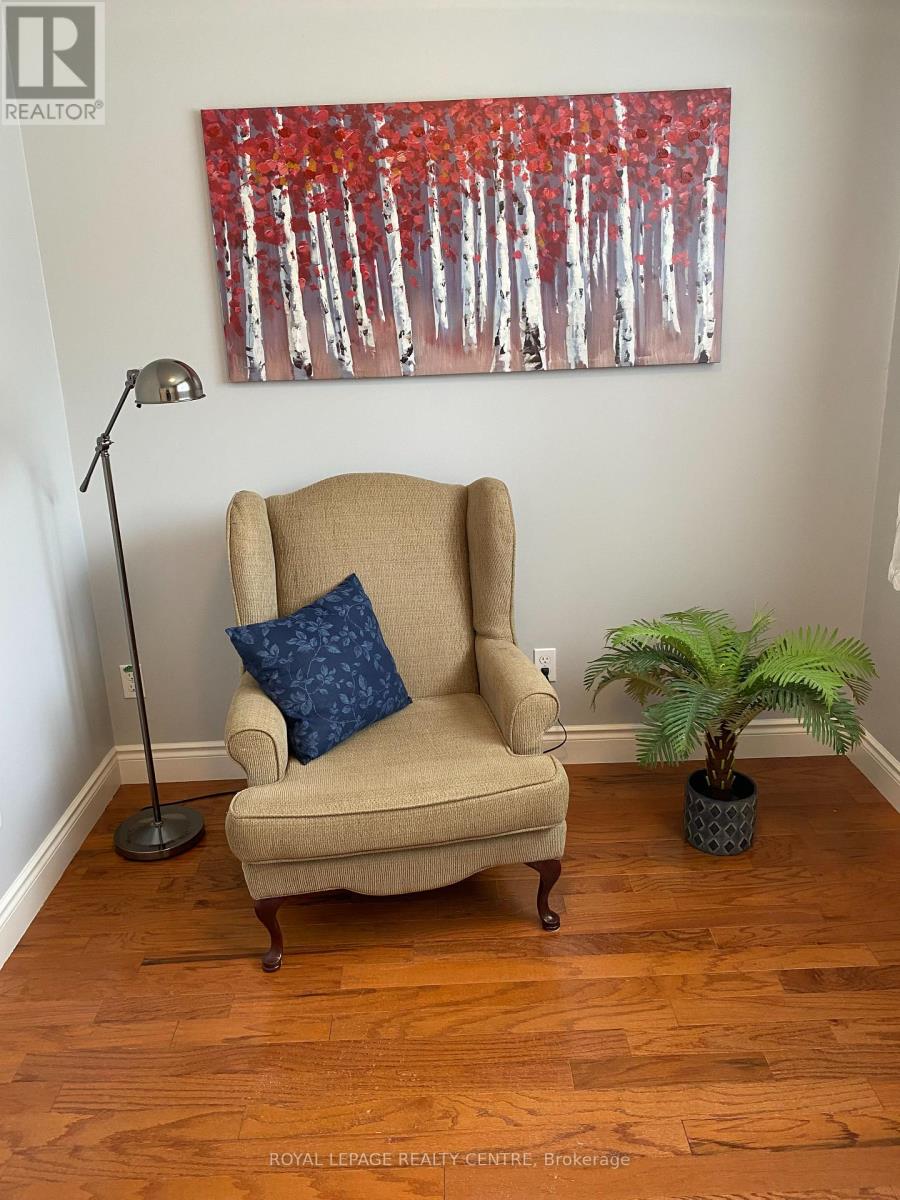 35 Aintree Crescent, Brampton, Ontario  L6T 2T2 - Photo 16 - W12833492