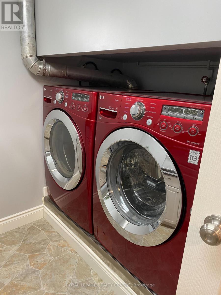 35 Aintree Crescent, Brampton, Ontario  L6T 2T2 - Photo 24 - W12833492