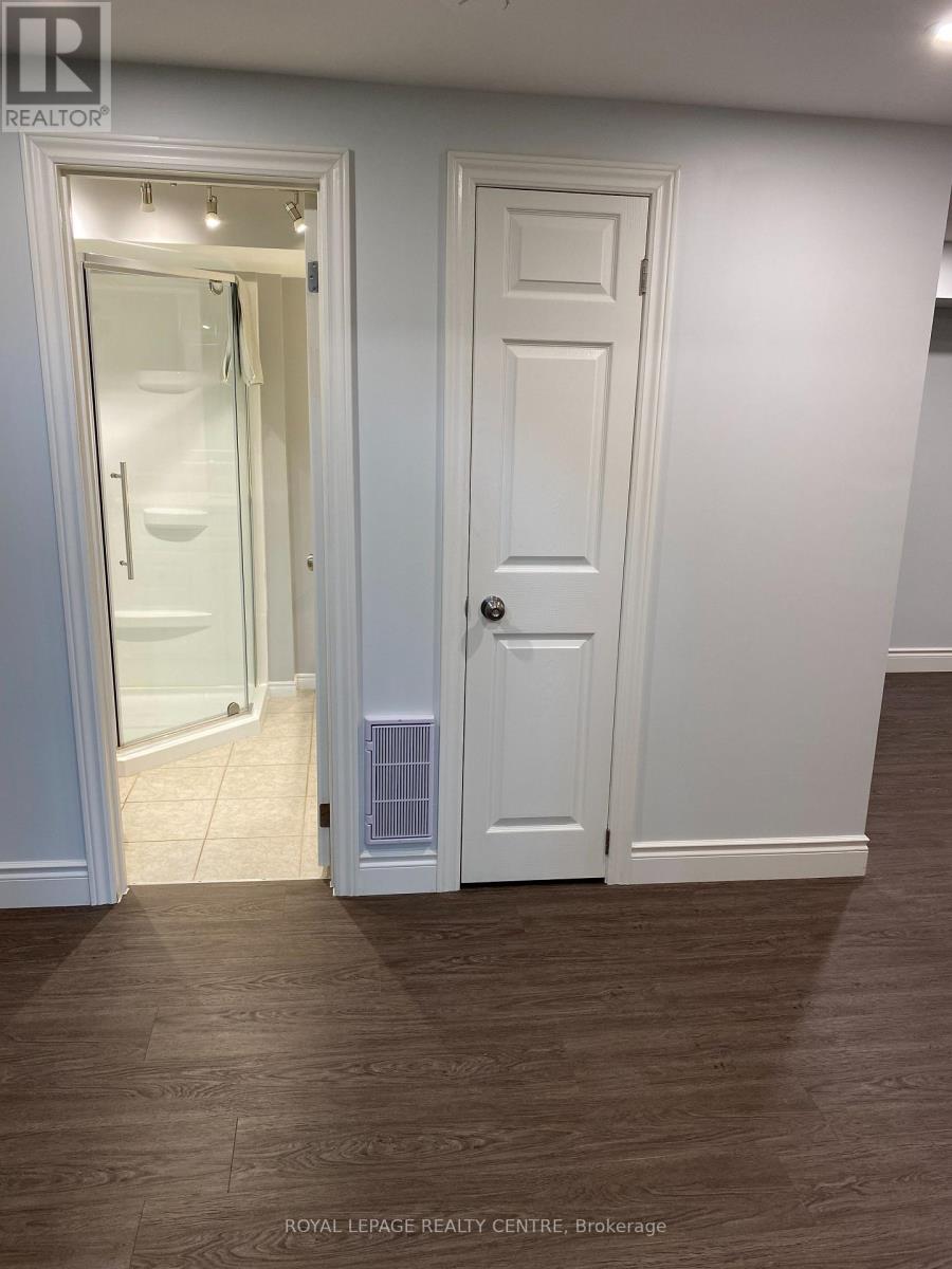 35 Aintree Crescent, Brampton, Ontario  L6T 2T2 - Photo 25 - W12833492