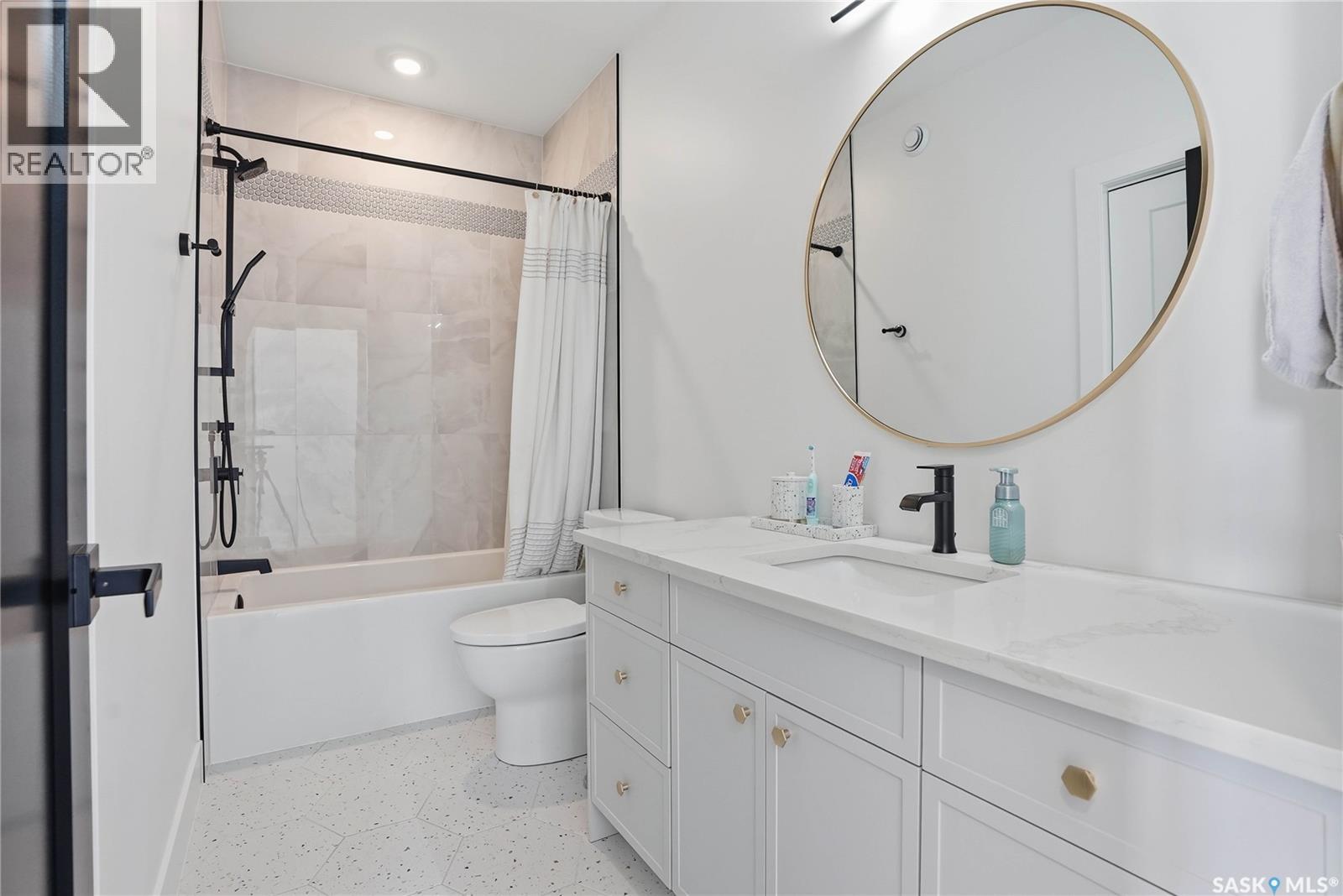 139 Woolf Bend, Saskatoon, Saskatchewan  S7W 1E6 - Photo 33 - SK029437