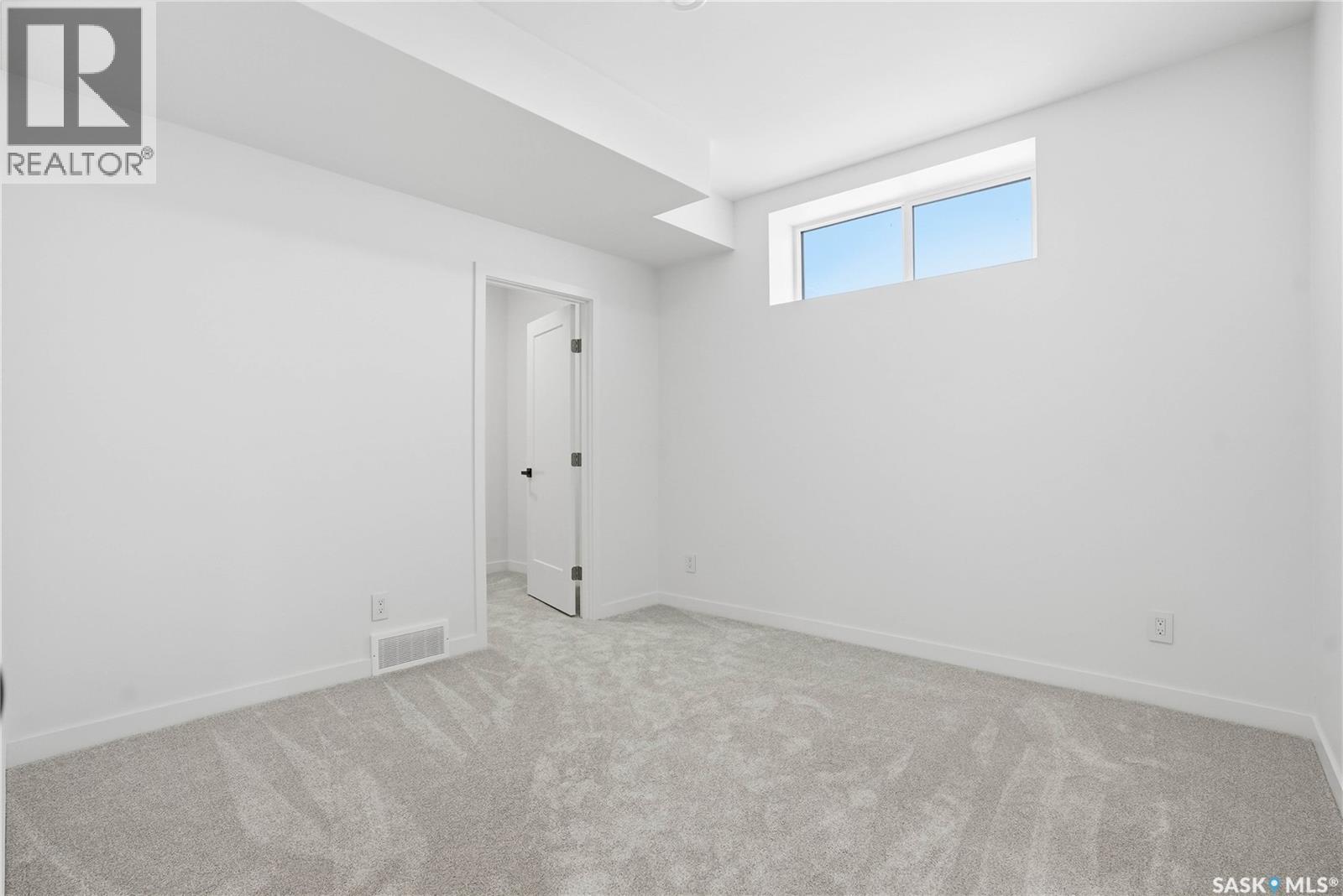 139 Woolf Bend, Saskatoon, Saskatchewan  S7W 1E6 - Photo 42 - SK029437