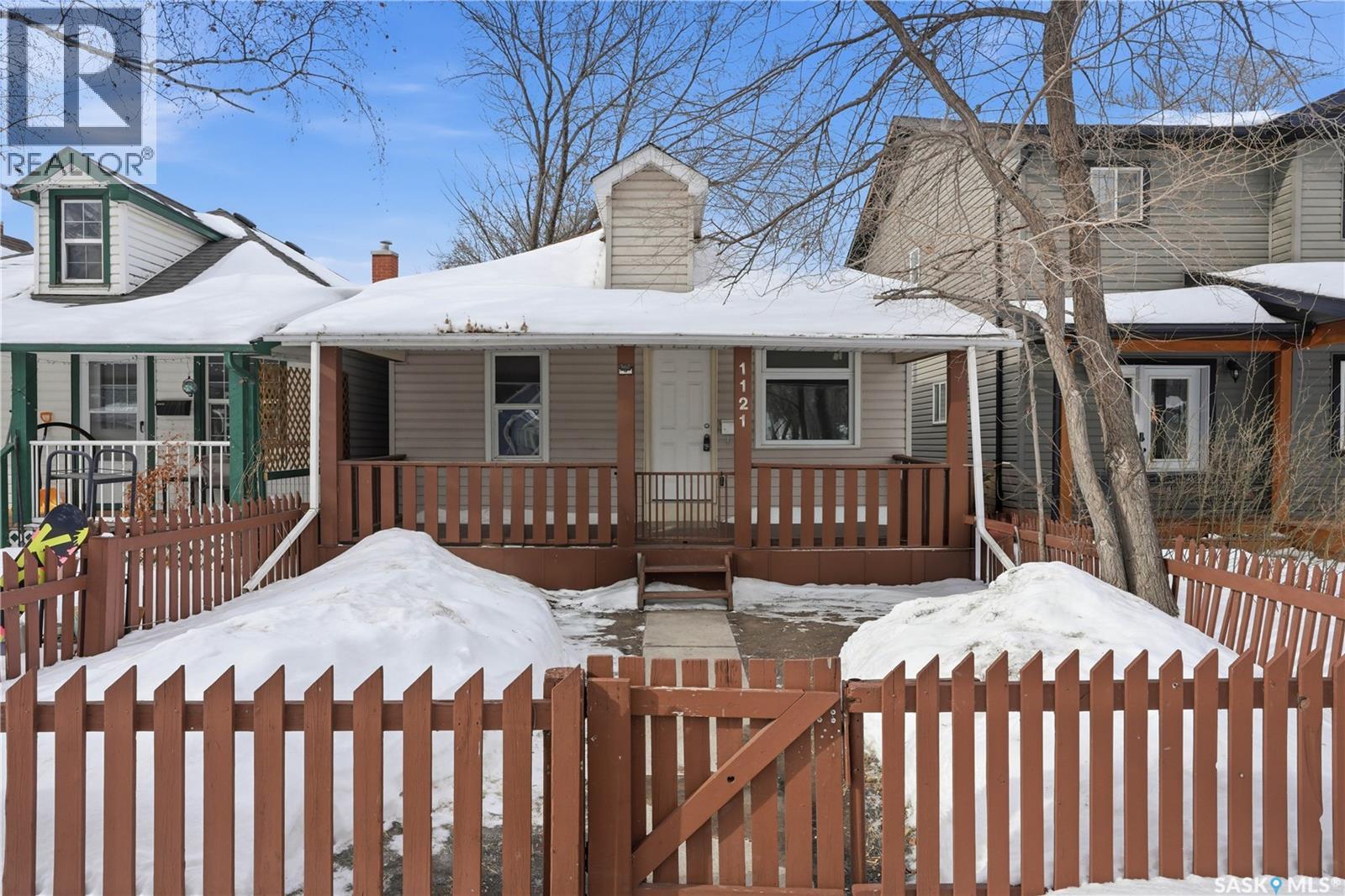 1121 H AVENUE N, saskatoon, Saskatchewan