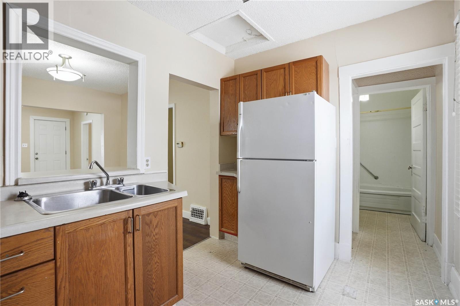 1121 H Avenue N, Saskatoon, Saskatchewan  S7L 2C8 - Photo 14 - SK029202