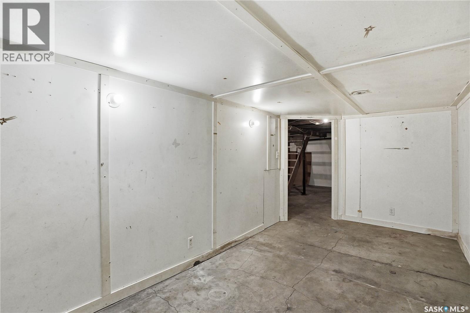 1121 H Avenue N, Saskatoon, Saskatchewan  S7L 2C8 - Photo 21 - SK029202