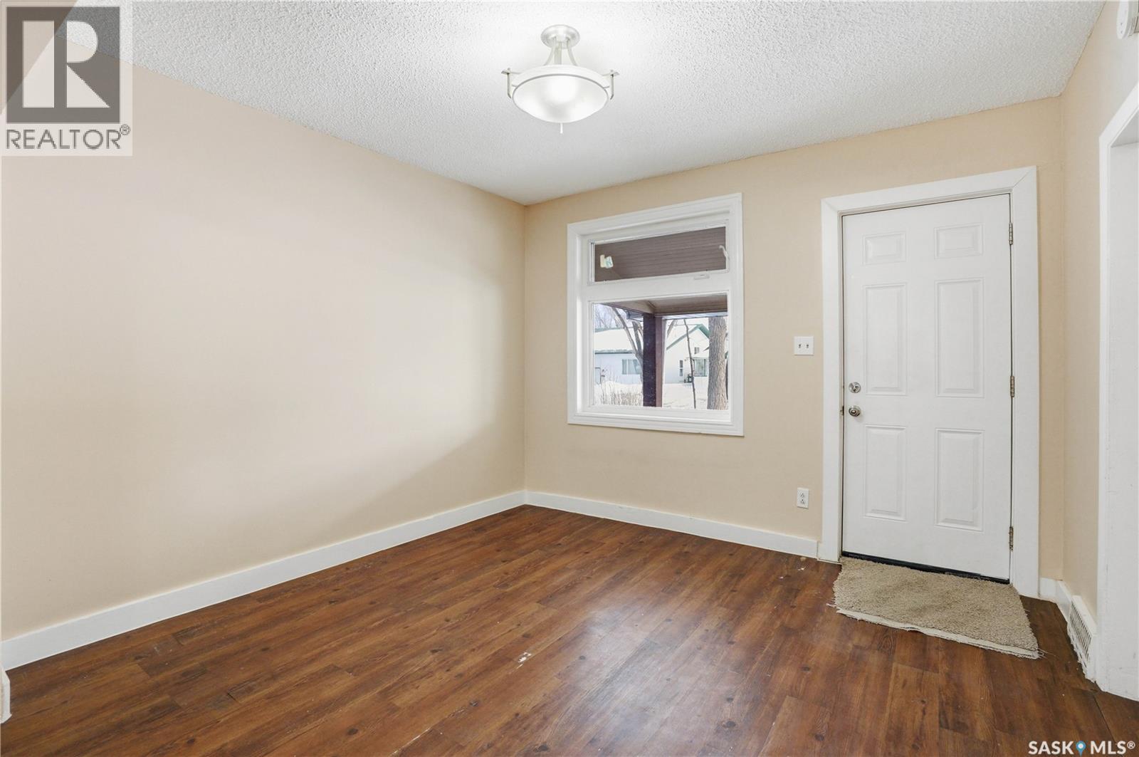 1121 H Avenue N, Saskatoon, Saskatchewan  S7L 2C8 - Photo 5 - SK029202