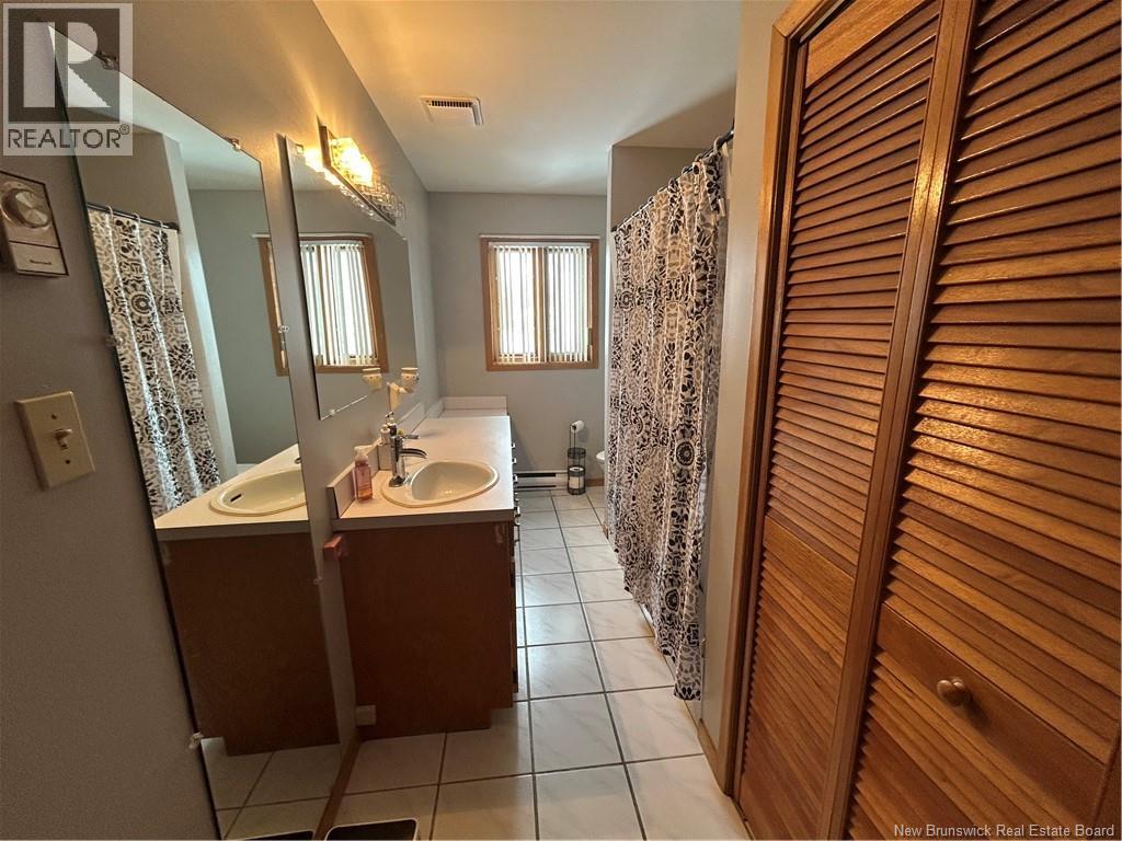 190 Rue Des Peupliers, Shippagan, New Brunswick E8S 2K2 - Photo 9 - NB134321