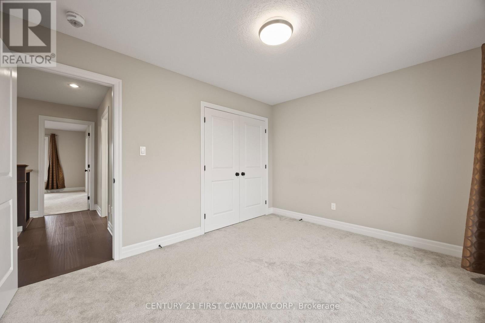 Photo 30 of 49 for 2 - 555 Sunningdale Road E