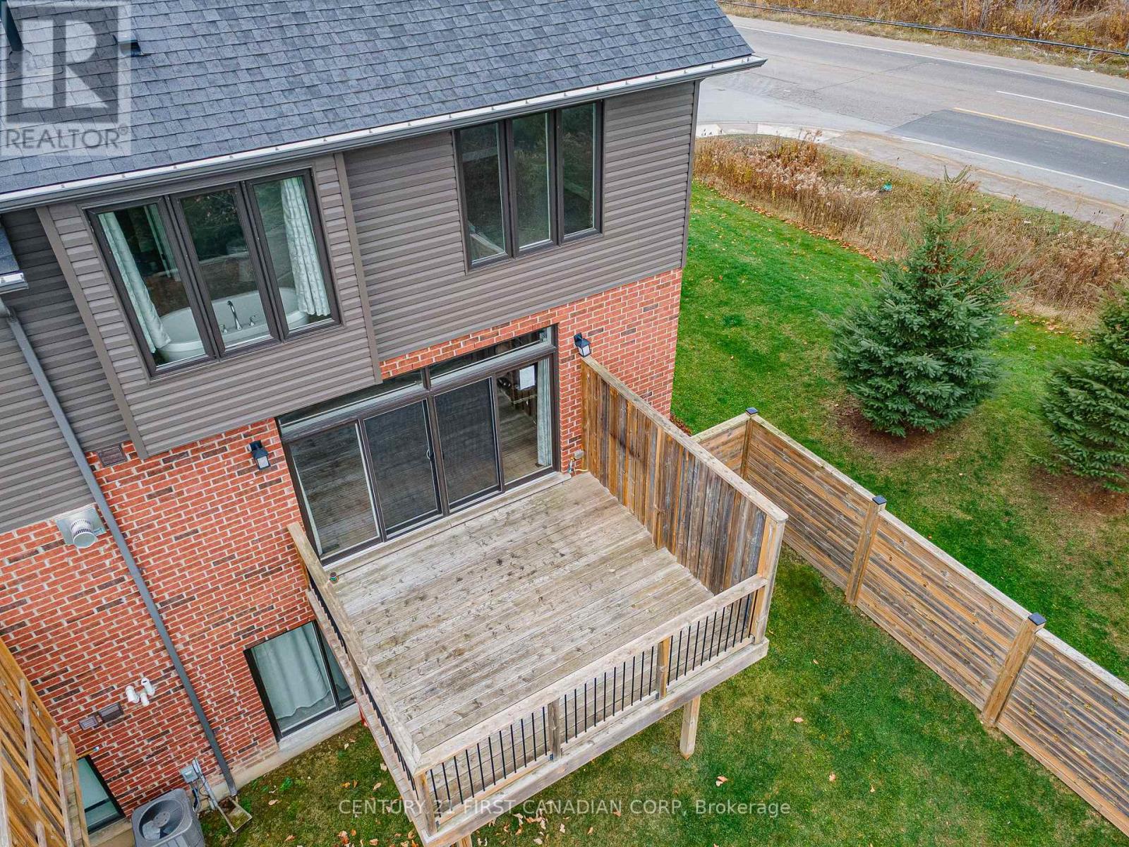 Photo 41 of 49 for 2 - 555 Sunningdale Road E