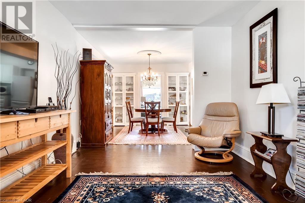 287 Graham Avenue S, Hamilton, Ontario  L8K 2M7 - Photo 9 - X12833312