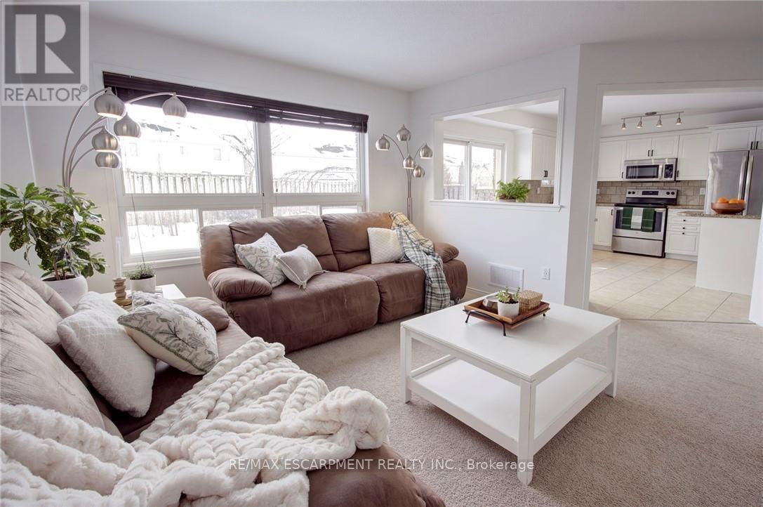 106 Voyager Pass, Hamilton, Ontario L0R 1C0 - Photo 18 - X12833424