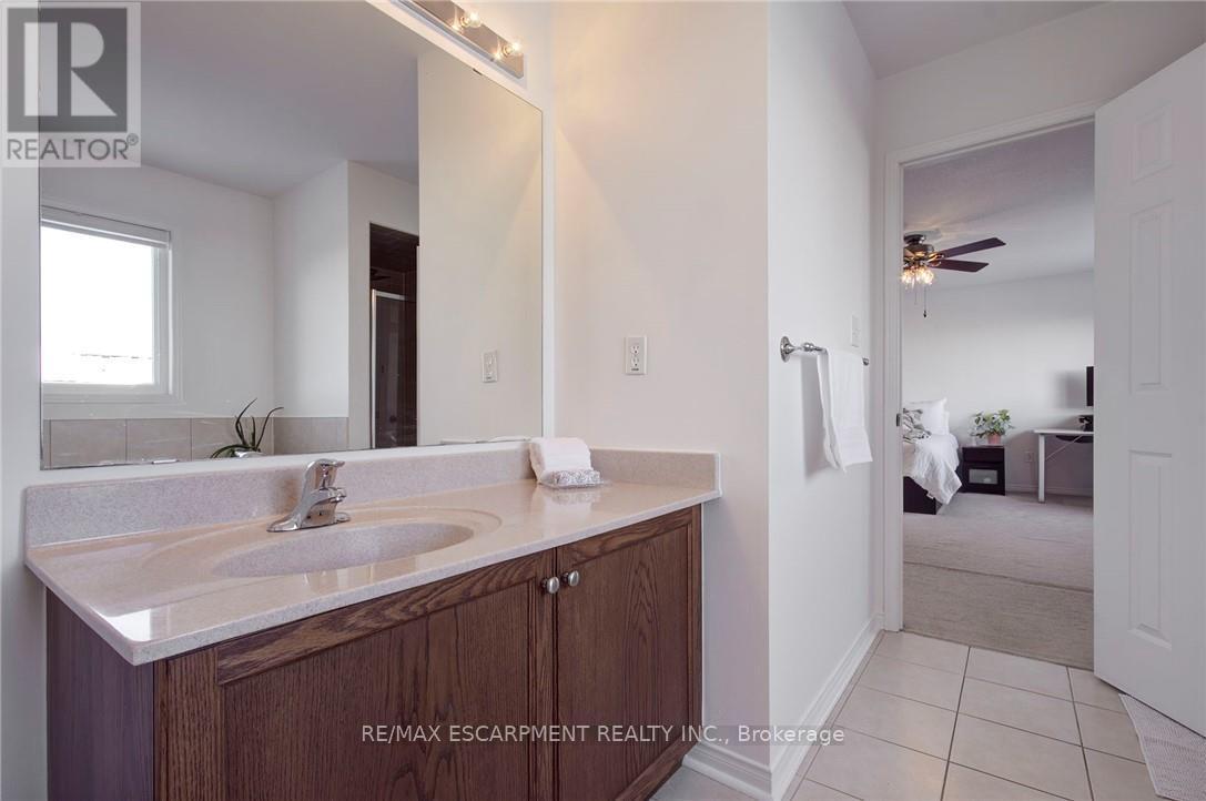 106 Voyager Pass, Hamilton, Ontario L0R 1C0 - Photo 25 - X12833424