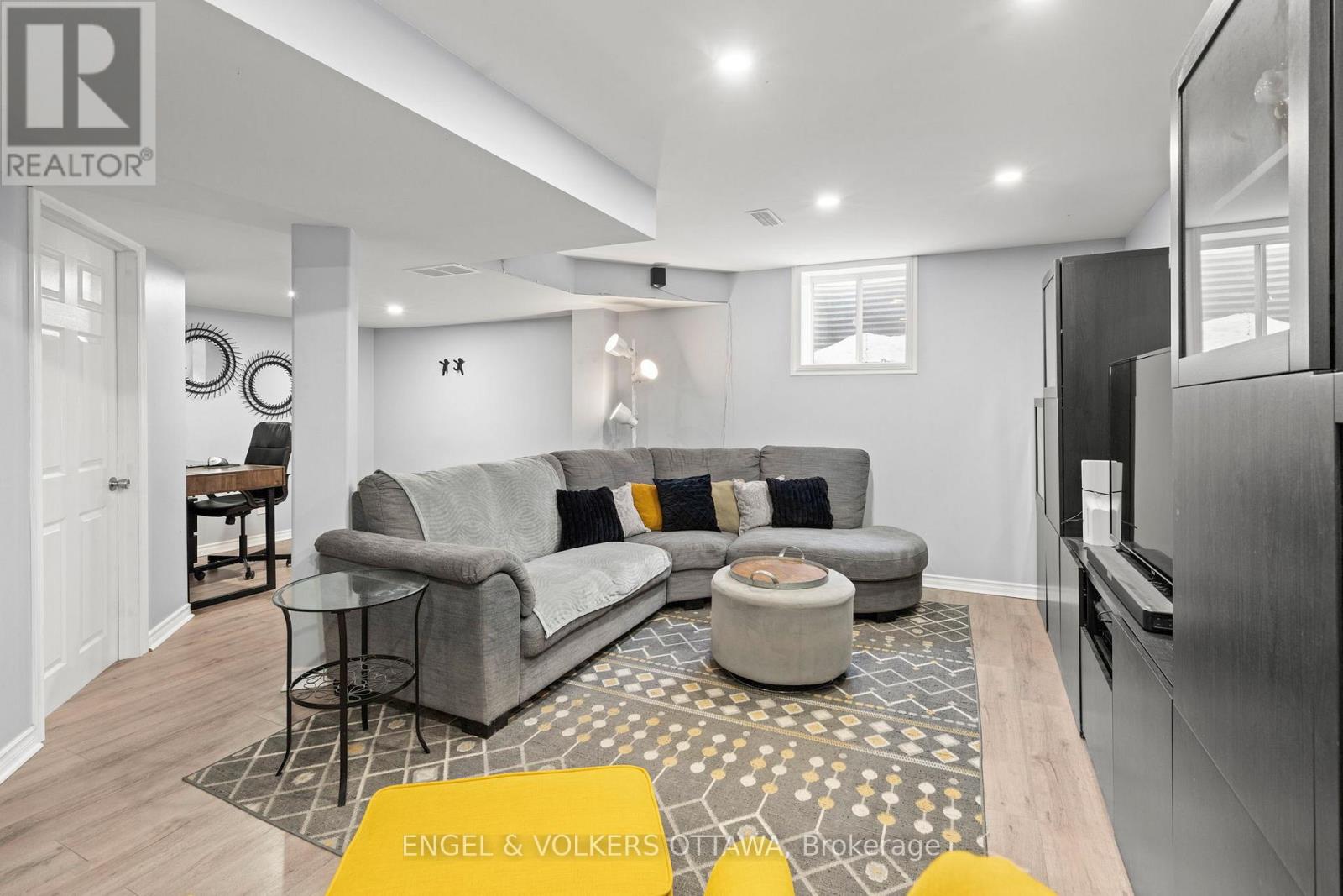 166 Lily Pond Street, Ottawa, Ontario  K2M 0J5 - Photo 26 - X12833414