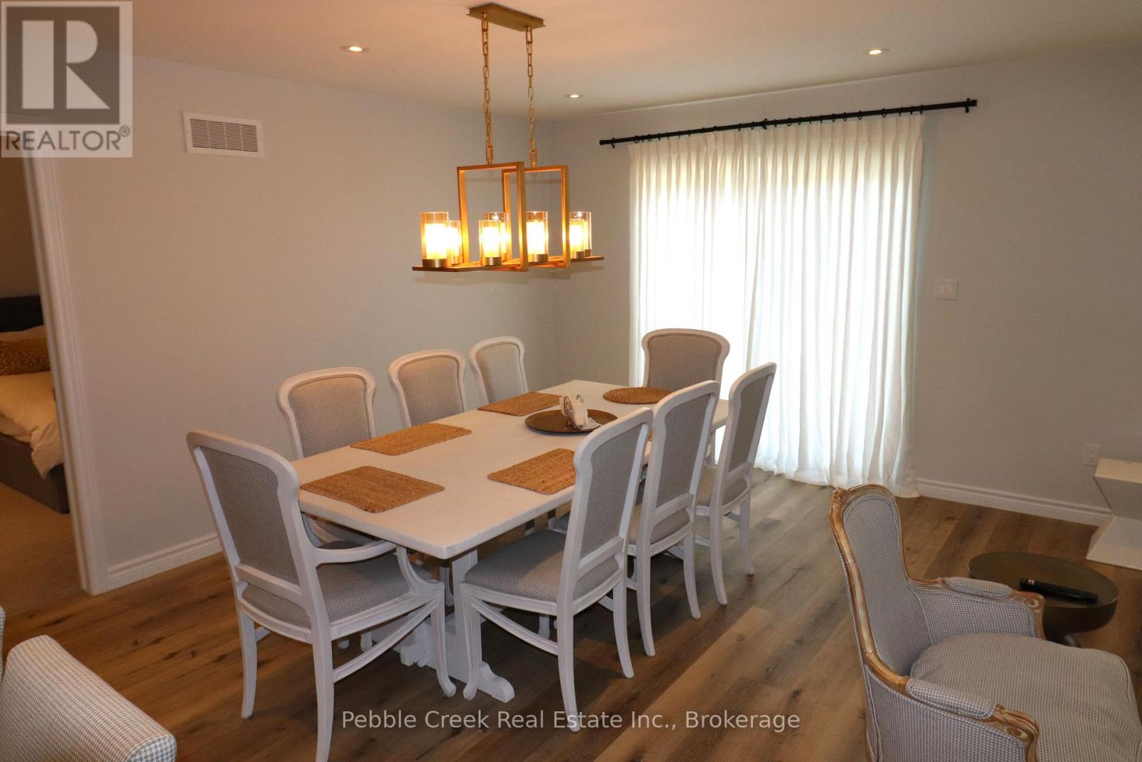 9 Sweet Water Drive N, Ashfield-Colborne-Wawanosh, Ontario N7A 0C1 - Photo 11 - X12833550