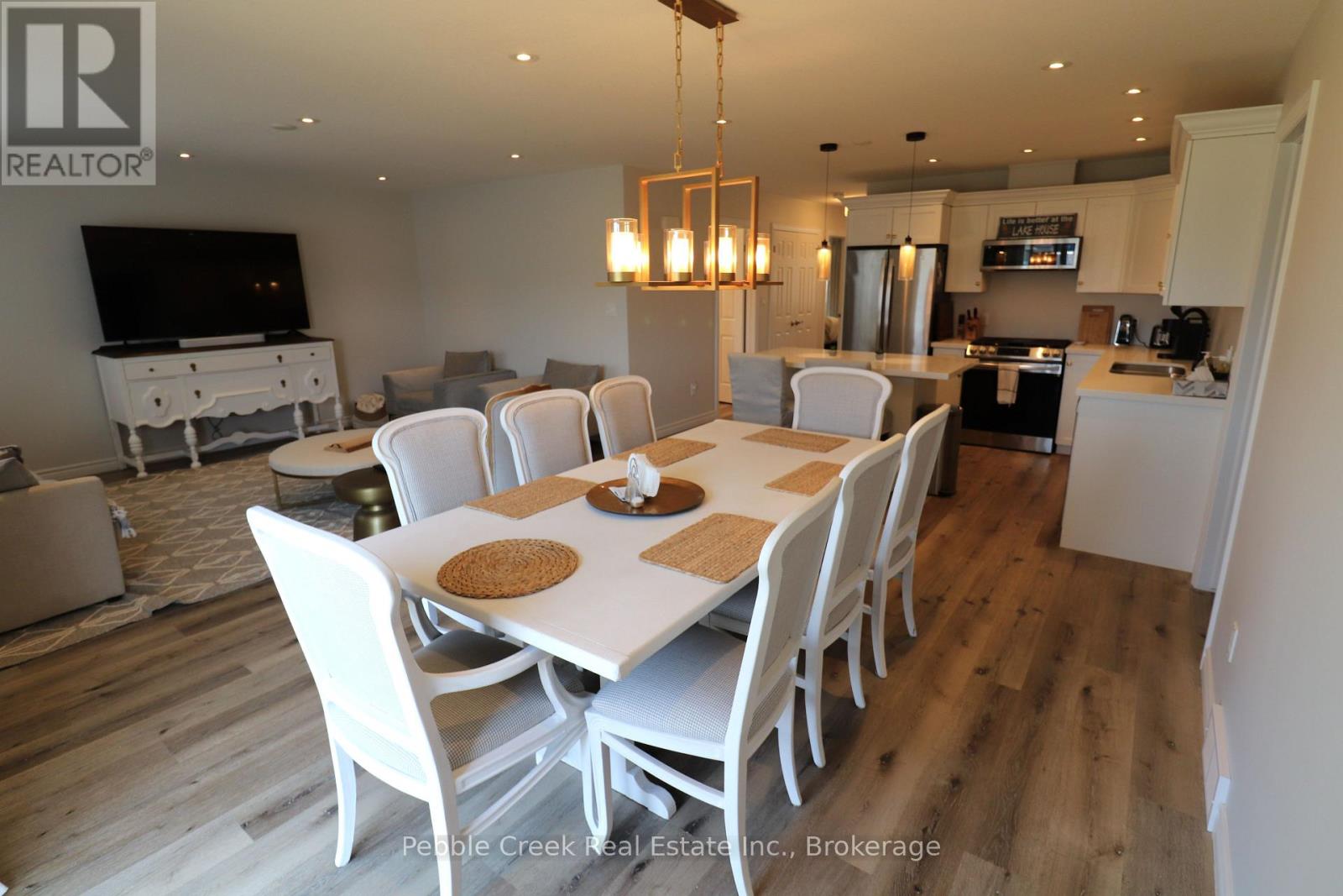 9 Sweet Water Drive N, Ashfield-Colborne-Wawanosh, Ontario N7A 0C1 - Photo 12 - X12833550