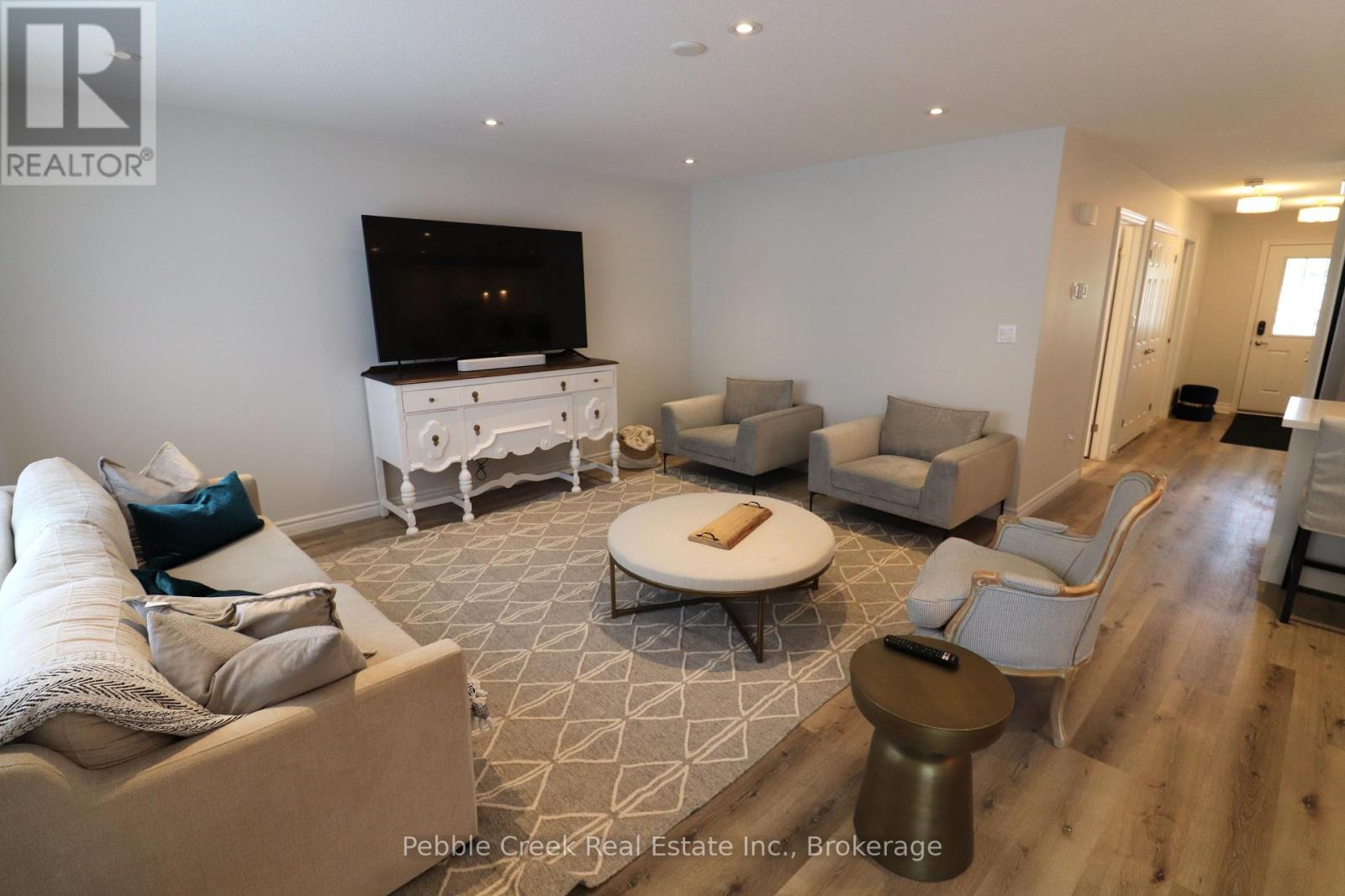 9 Sweet Water Drive N, Ashfield-Colborne-Wawanosh, Ontario N7A 0C1 - Photo 14 - X12833550