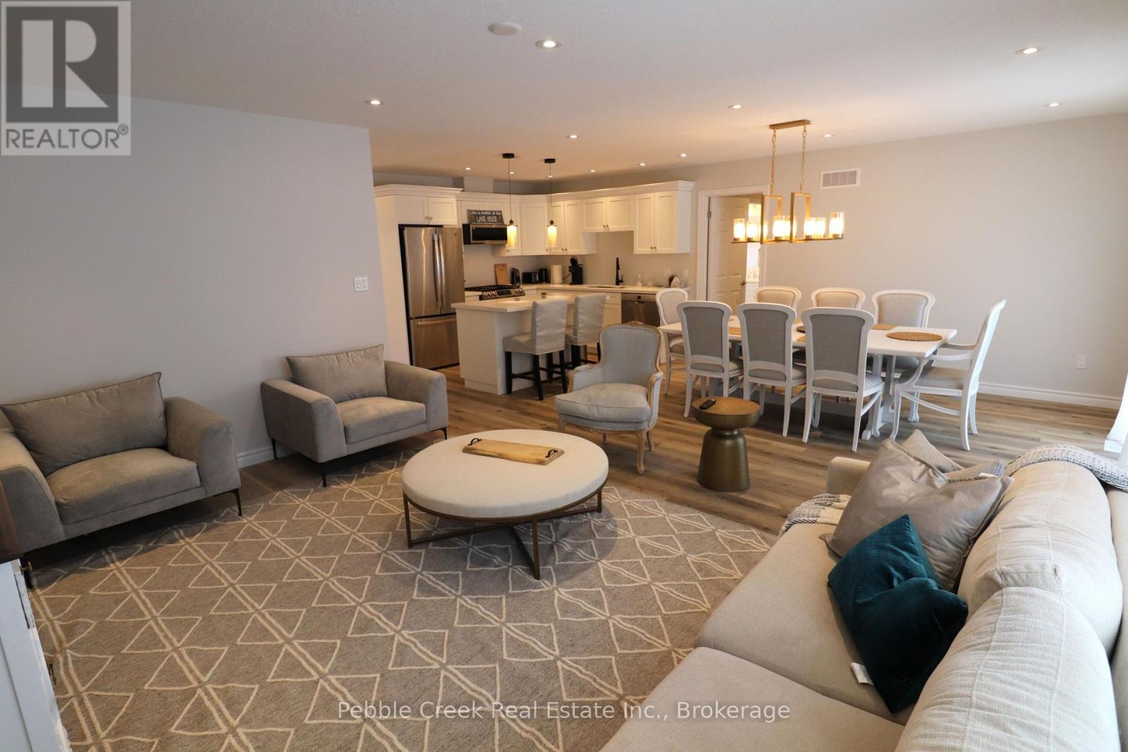 9 Sweet Water Drive N, Ashfield-Colborne-Wawanosh, Ontario N7A 0C1 - Photo 16 - X12833550