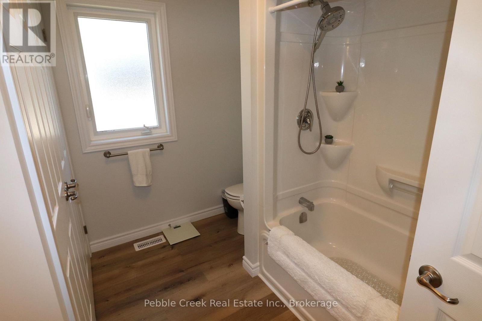 9 Sweet Water Drive N, Ashfield-Colborne-Wawanosh, Ontario N7A 0C1 - Photo 24 - X12833550