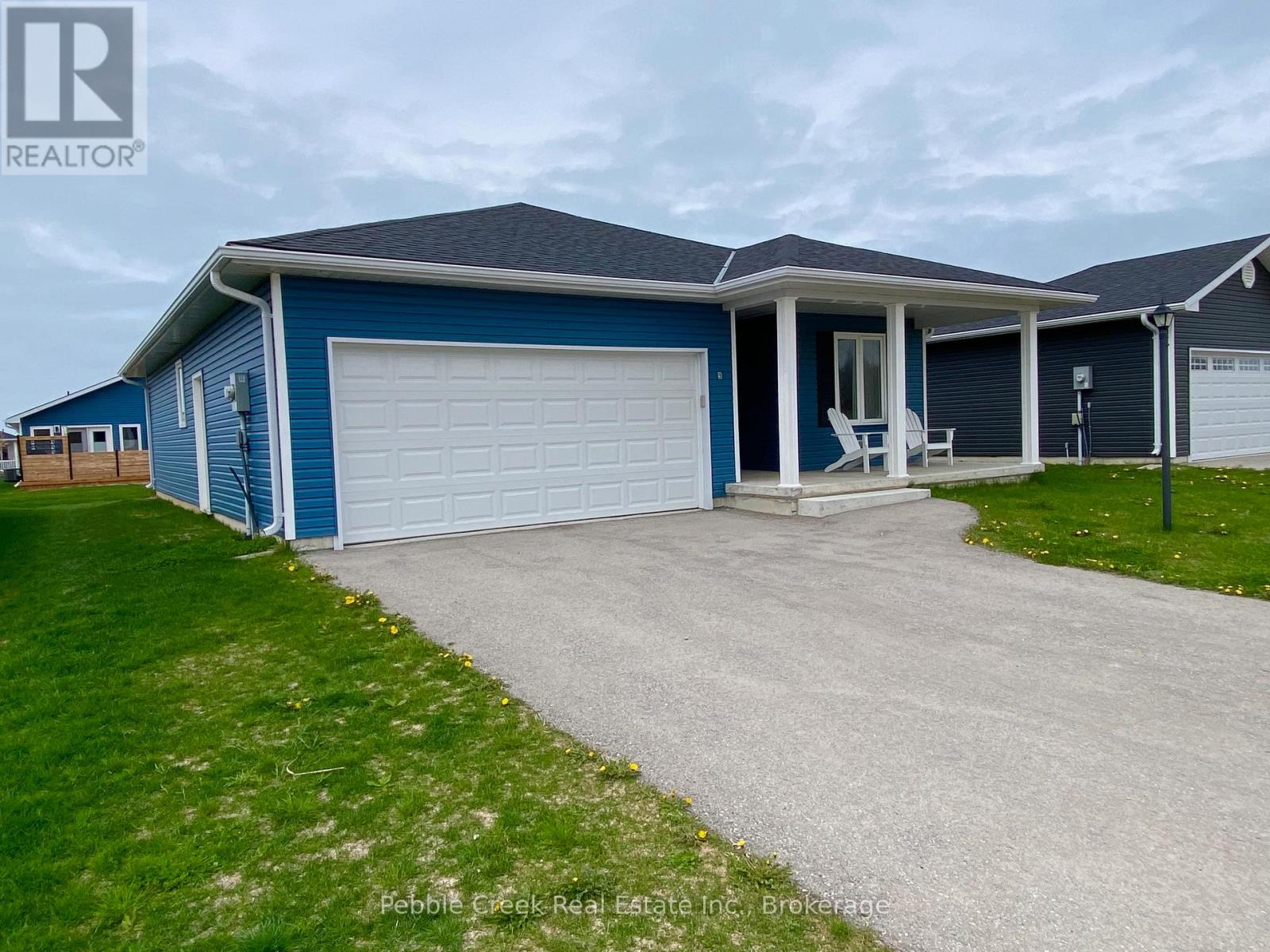 9 Sweet Water Drive N, Ashfield-Colborne-Wawanosh, Ontario N7A 0C1 - Photo 29 - X12833550