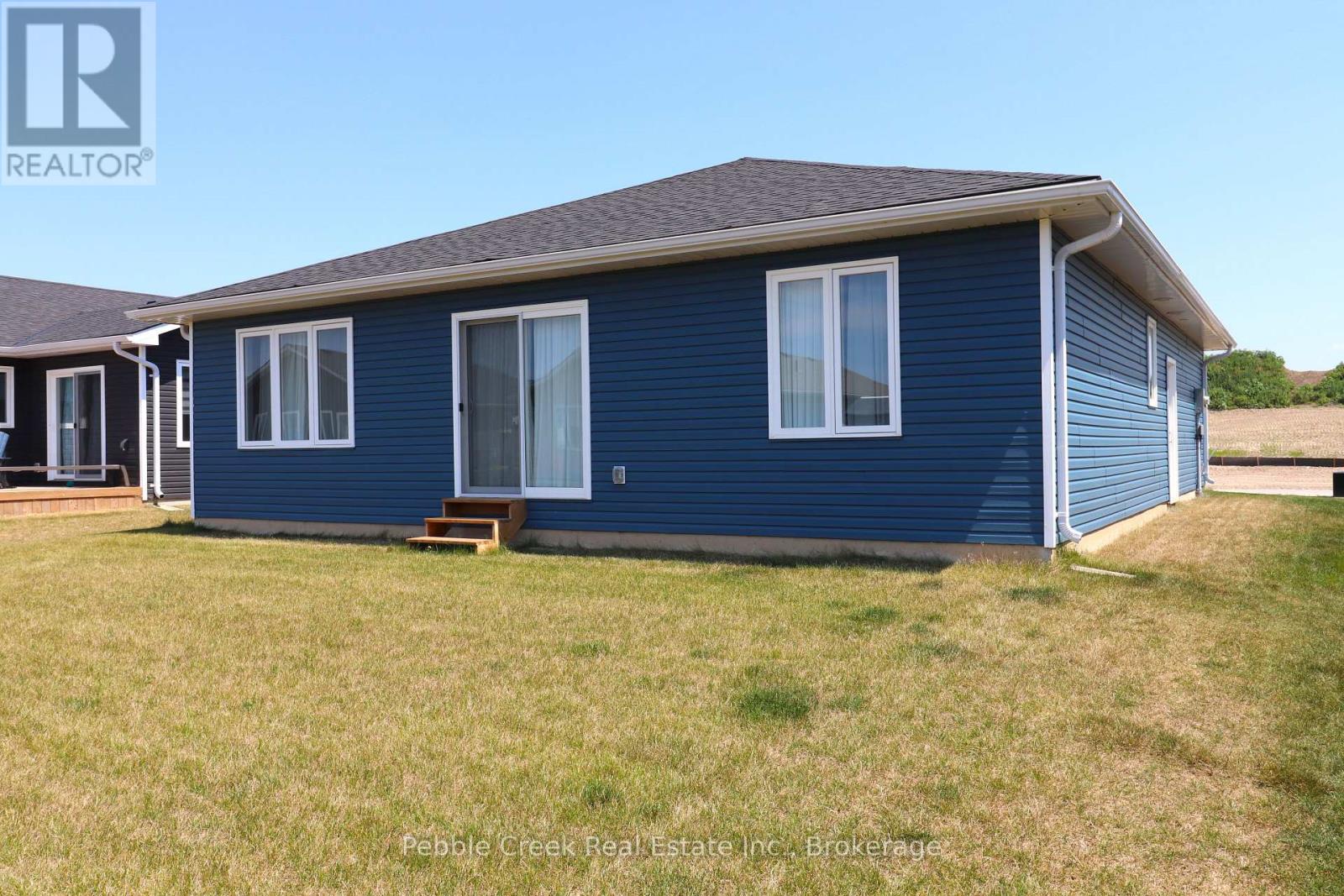 9 Sweet Water Drive N, Ashfield-Colborne-Wawanosh, Ontario N7A 0C1 - Photo 30 - X12833550