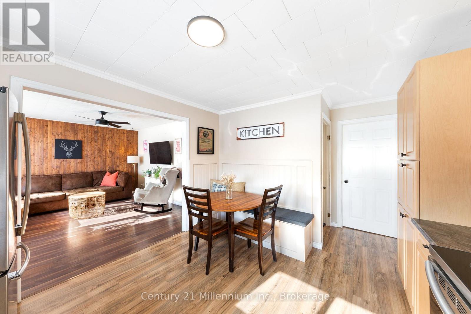 155 Artemesia Street N, Southgate, Ontario N0C 1B0 - Photo 11 - X12833564